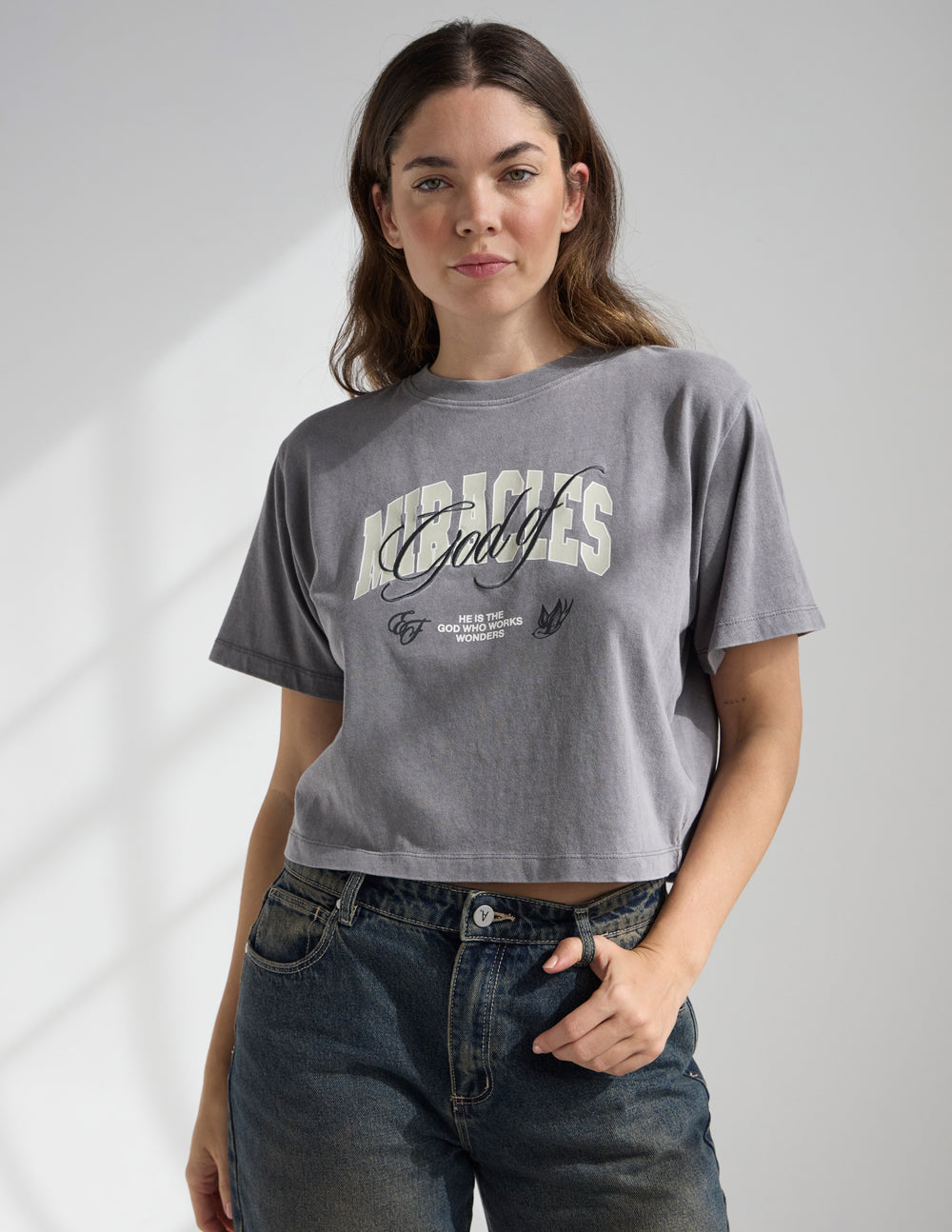 Elevated Faith God of Miracles Cropped Women's Tee - AVBL MRKT (6)
