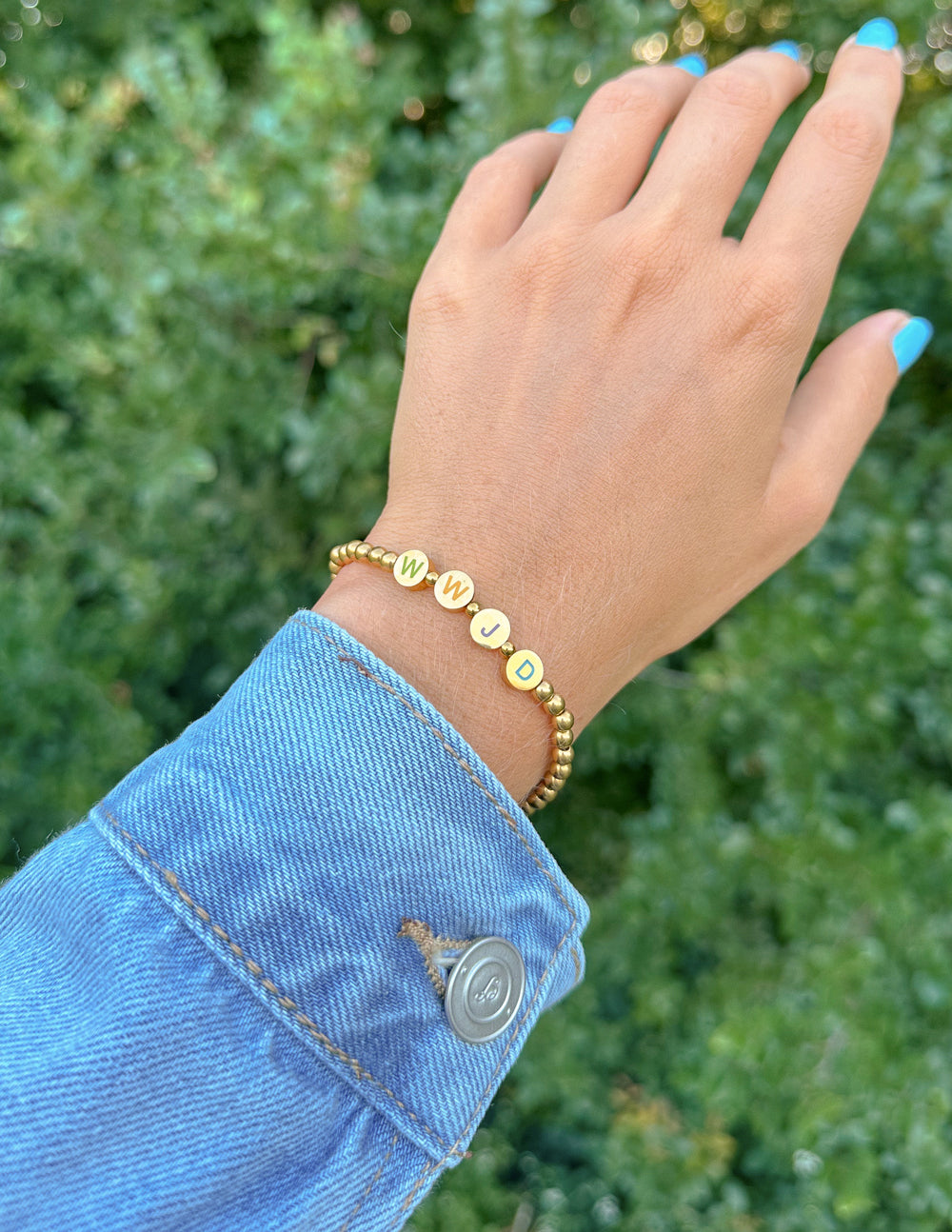 Elevated Faith Gold WWJD Letter Bracelet - AVBL MRKT (4)