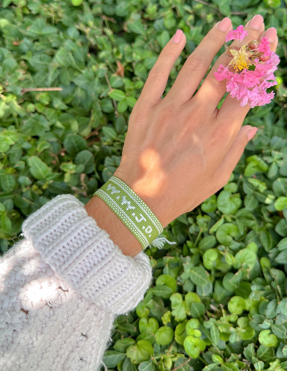 Elevated Faith Green WWJD Embroidered Bracelet - AVBL MRKT (2)