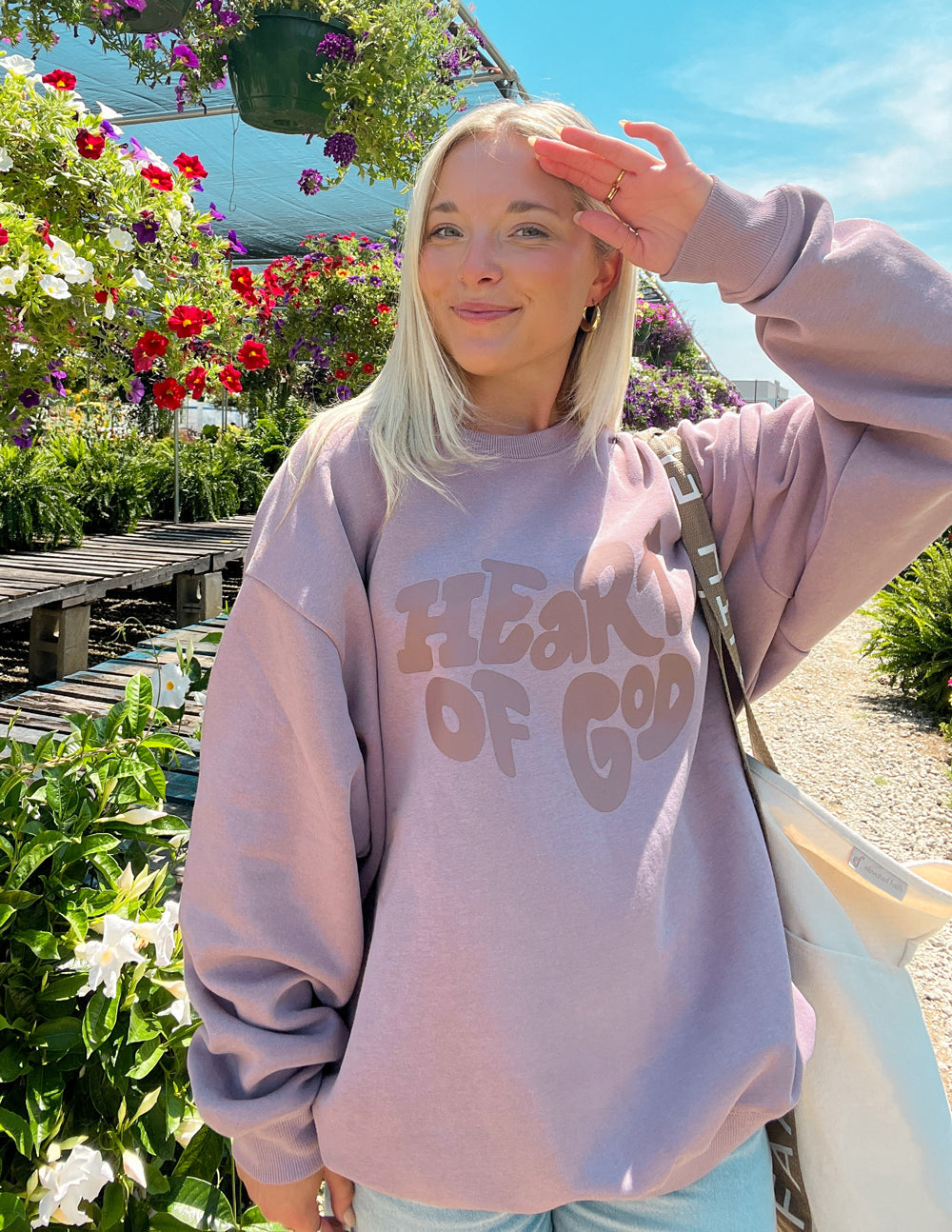 Elevated Faith Heart of God Unisex Crewneck - AVBL MRKT (5)