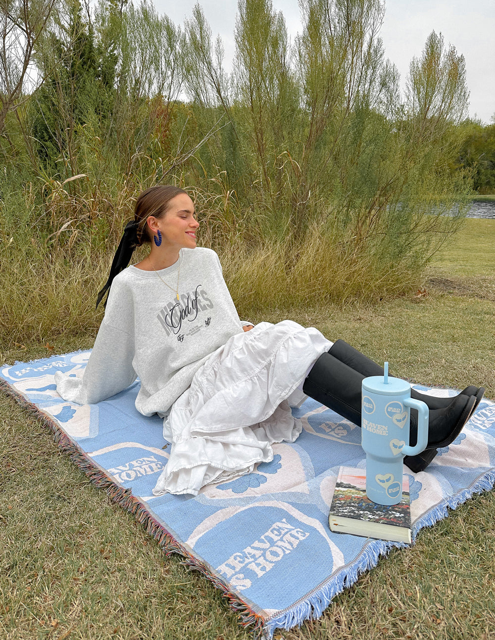 Elevated Faith Heaven Is Home Throw Blanket - AVBL MRKT (7)