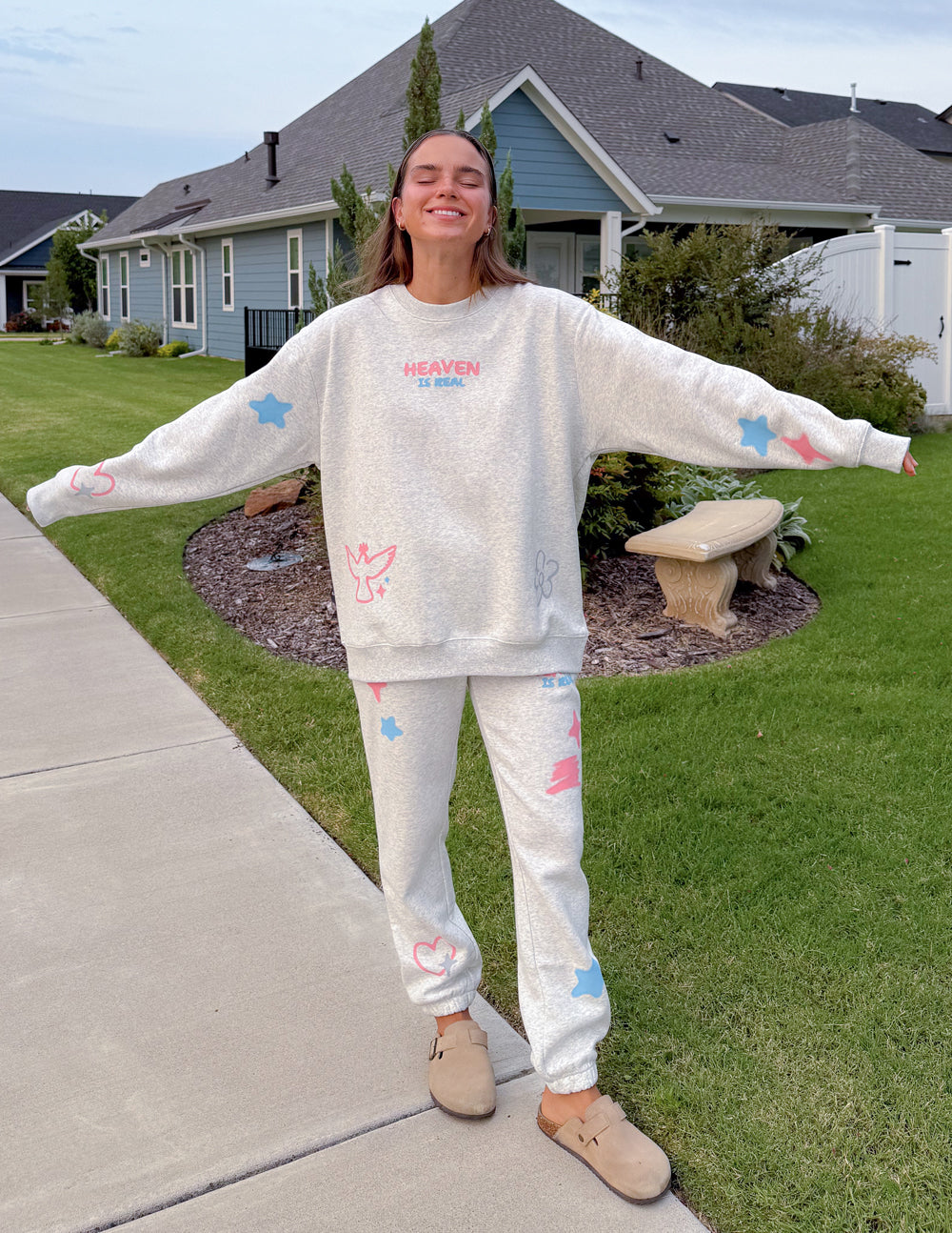 Elevated Faith Heaven Is Real Unisex Crewneck - AVBL MRKT (8)