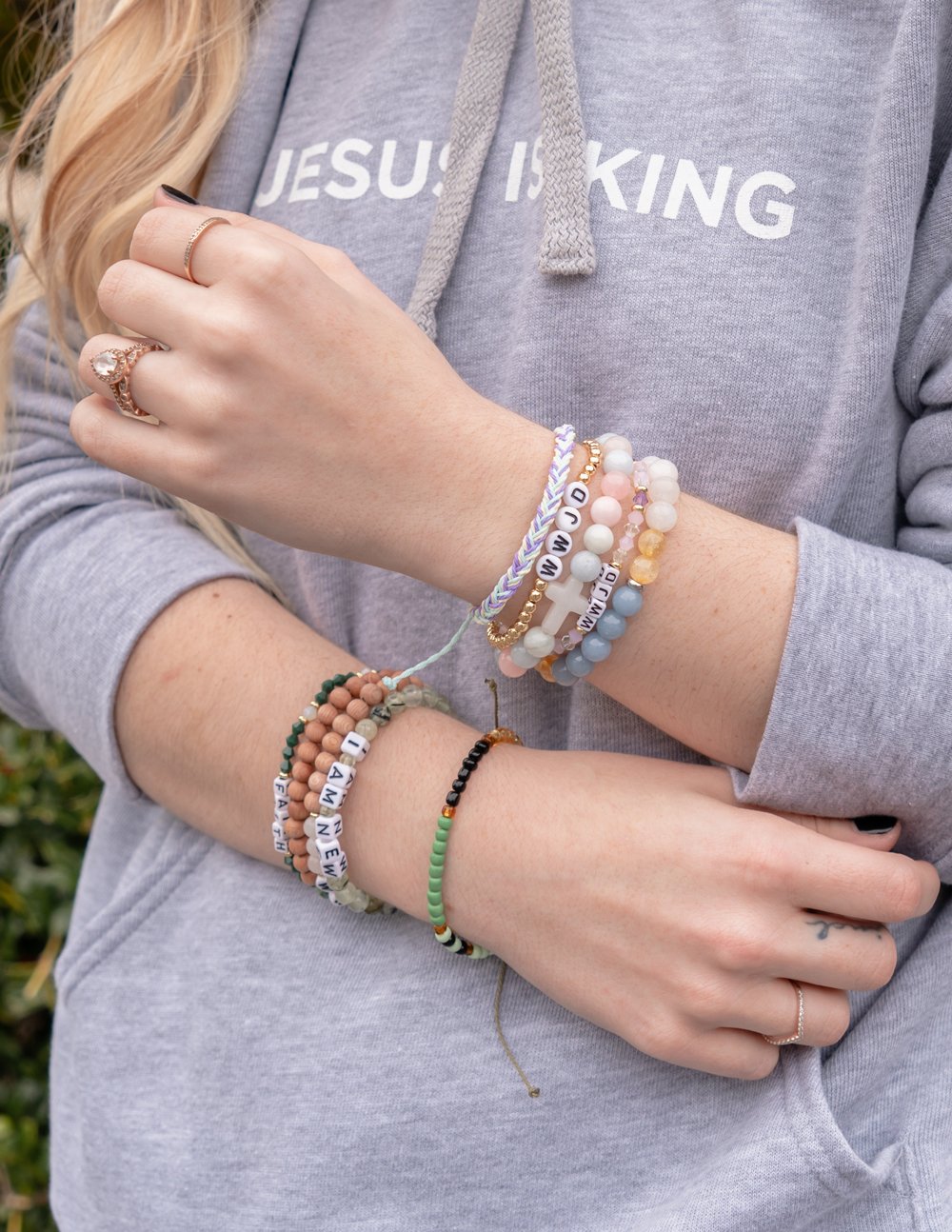 Elevated Faith I Am New Letter Bracelet - AVBL MRKT (3)