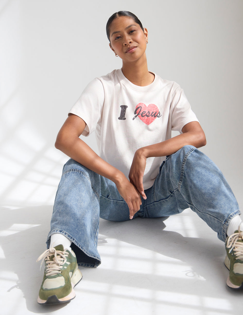 Elevated Faith I Love Jesus Cropped Women's Tee - AVBL MRKT (5)