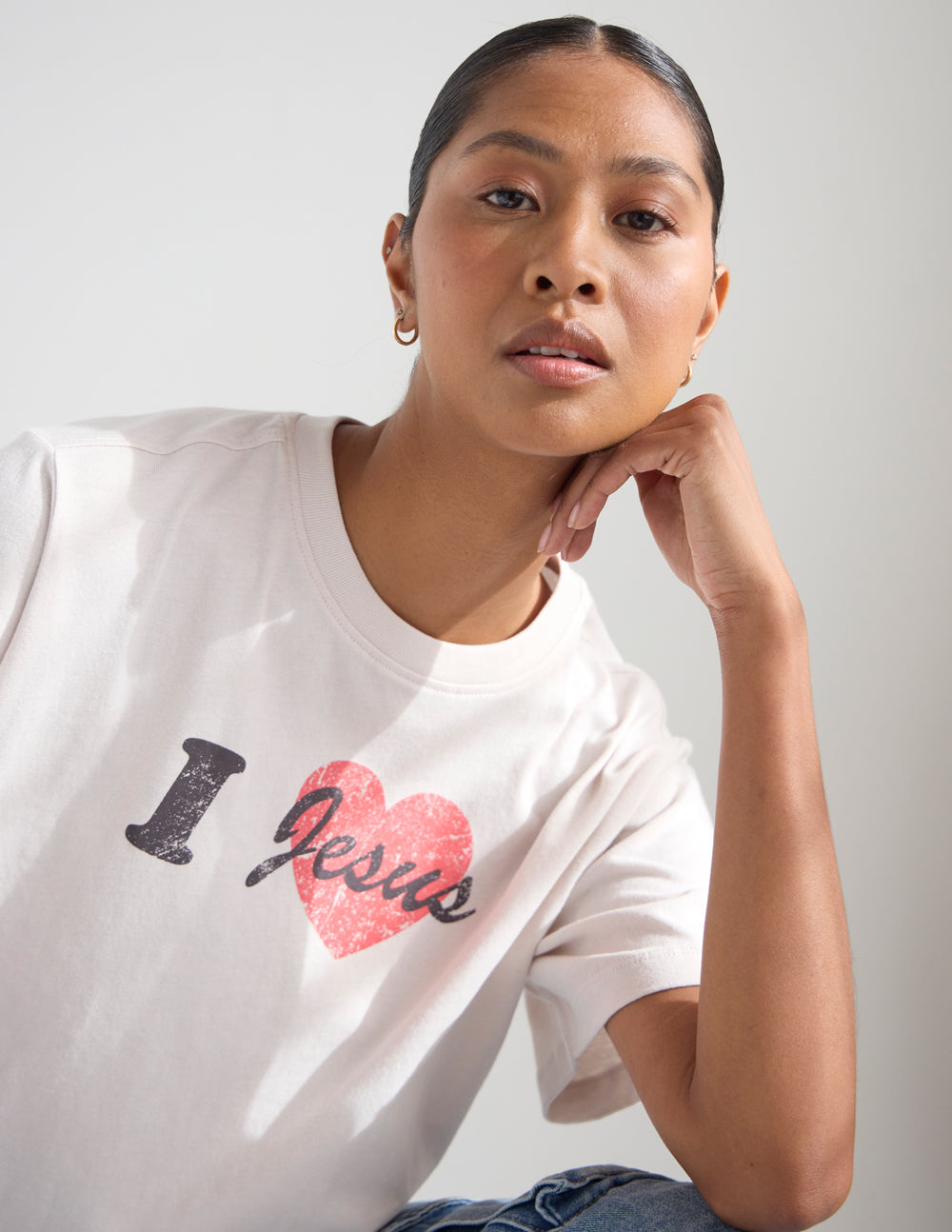 Elevated Faith I Love Jesus Cropped Women's Tee - AVBL MRKT (7)