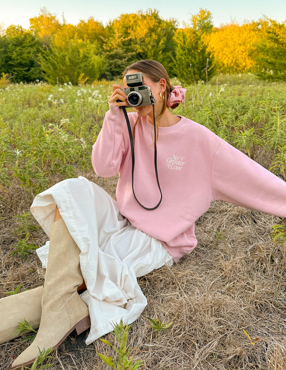 Elevated Faith No Greater Love Unisex Crewneck - AVBL MRKT (8)