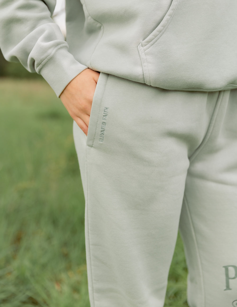 Elevated Faith Perfect Love Unisex Sweatpant - AVBL MRKT (2)