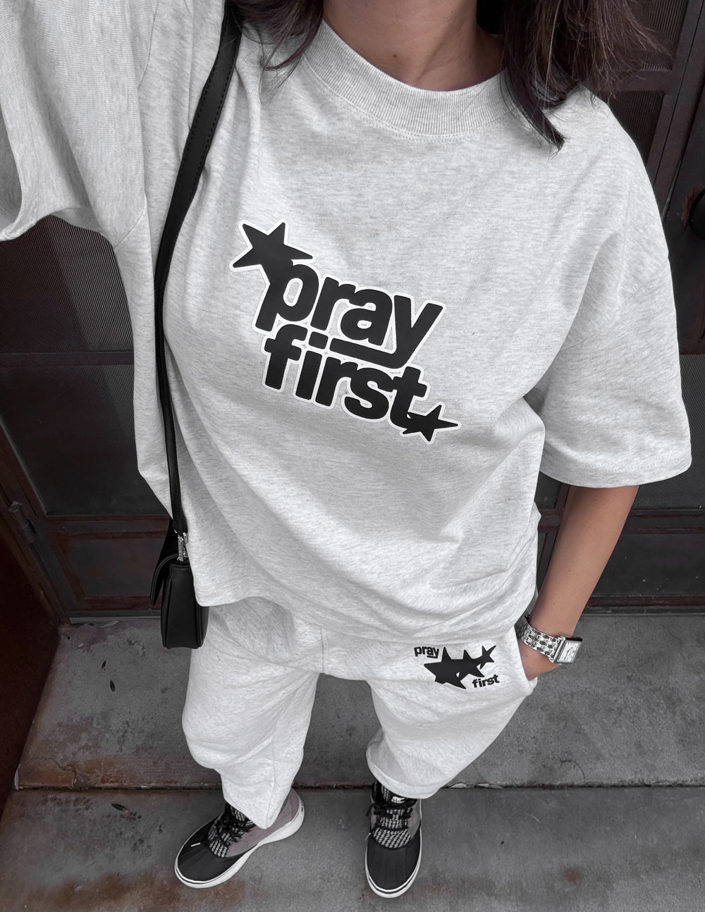 Elevated Faith Pray First Heavyweight Tee - AVBL MRKT (1)