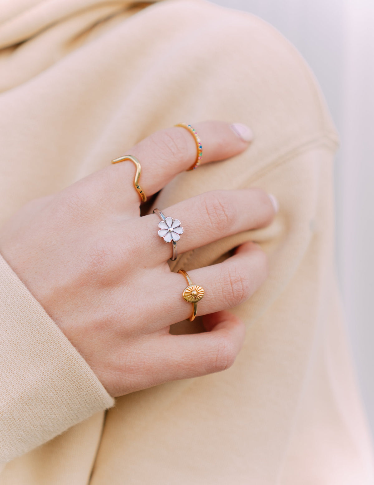Elevated Faith Sunburst Ring - AVBL MRKT (2)