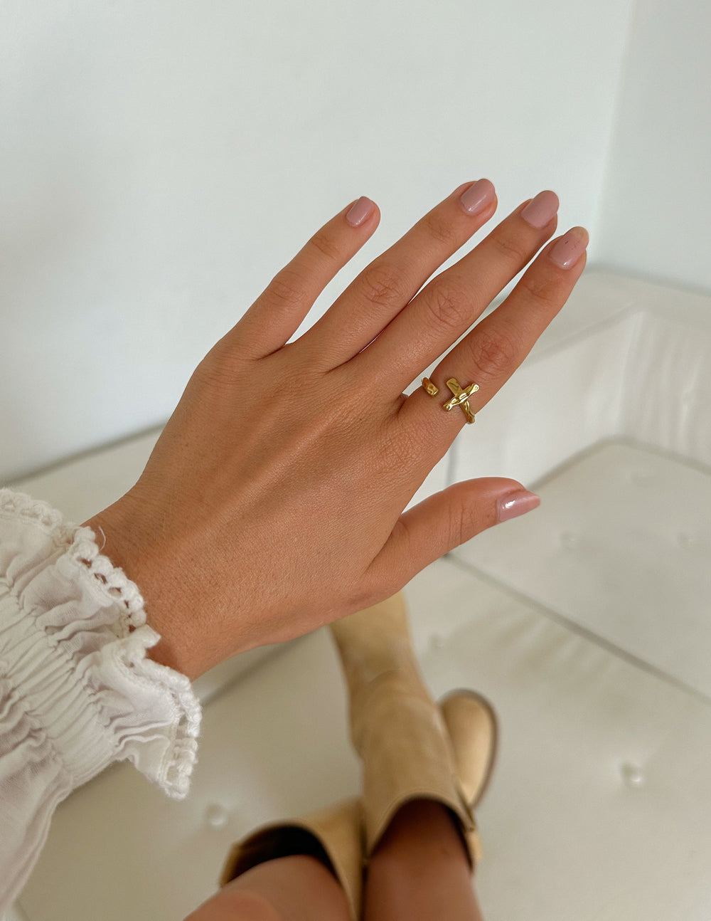 Elevated Faith Textured Wrapped Cross Ring - AVBL MRKT (4)