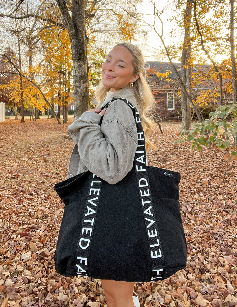 Elevated Faith The Large Everyday Black Tote - AVBL MRKT (4)