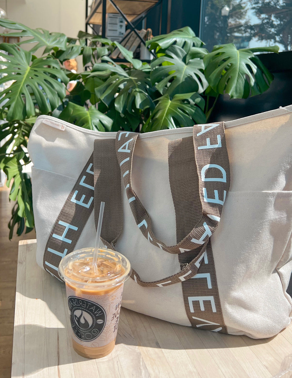 Elevated Faith The Large Everyday Tote - AVBL MRKT (6)