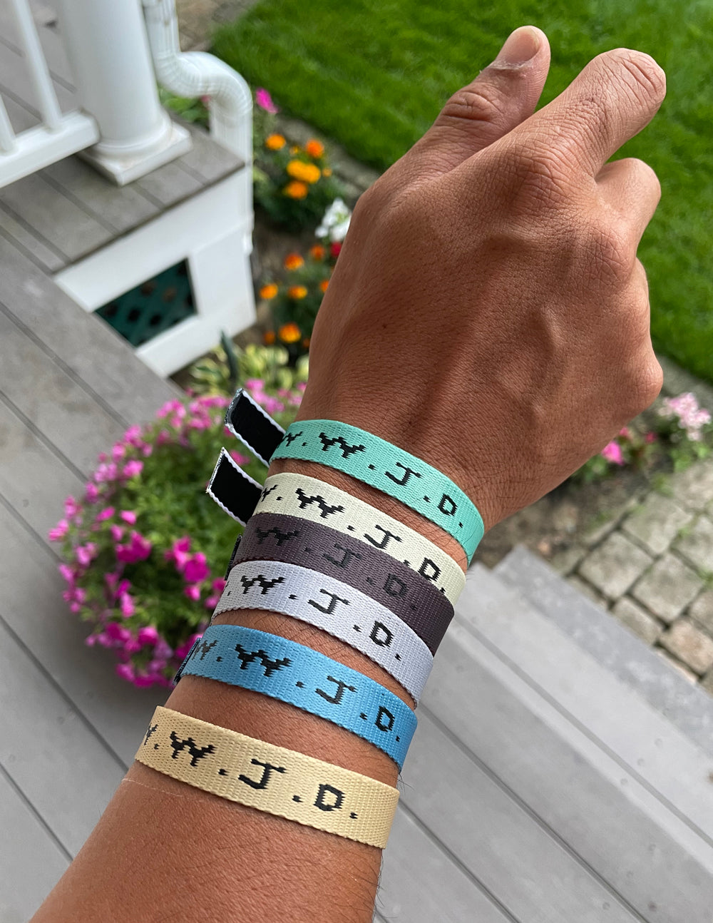 Elevated Faith WWJD Surf Bracelet Pack - AVBL MRKT (8)