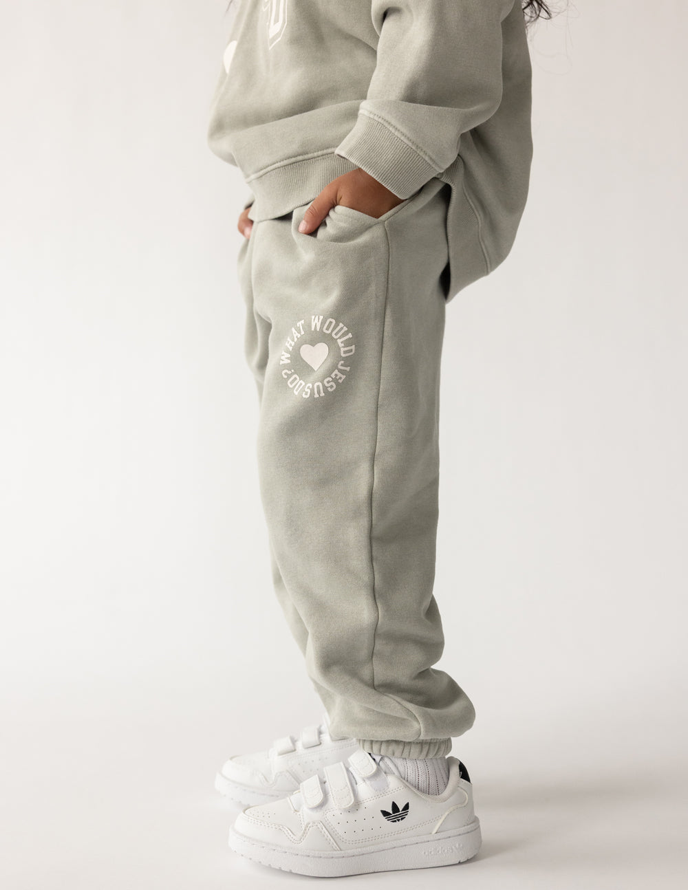 Elevated Faith WWJD Varsity Kids Sweatpant - AVBL MRKT (6)