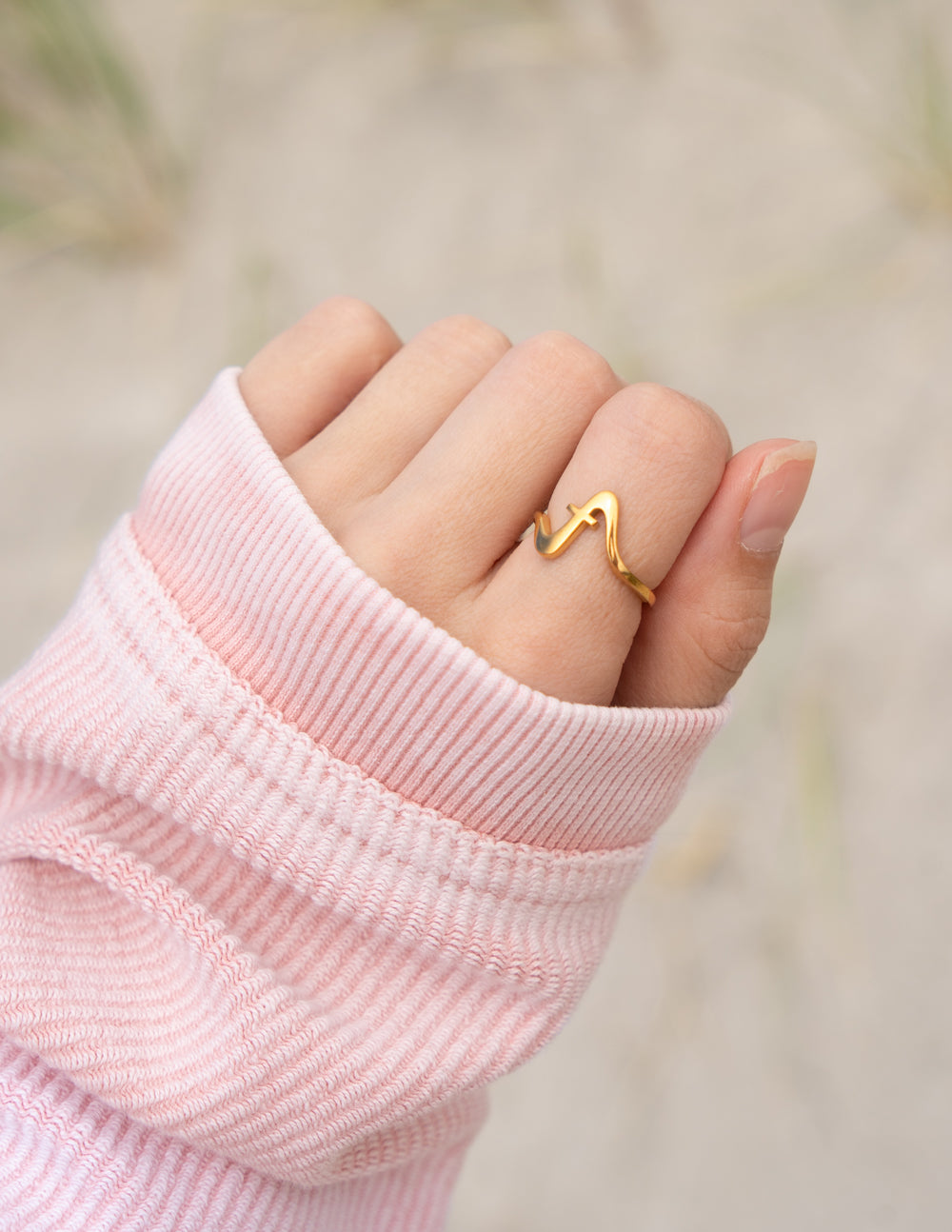Elevated Faith Wavy Cross Ring - AVBL MRKT (4)