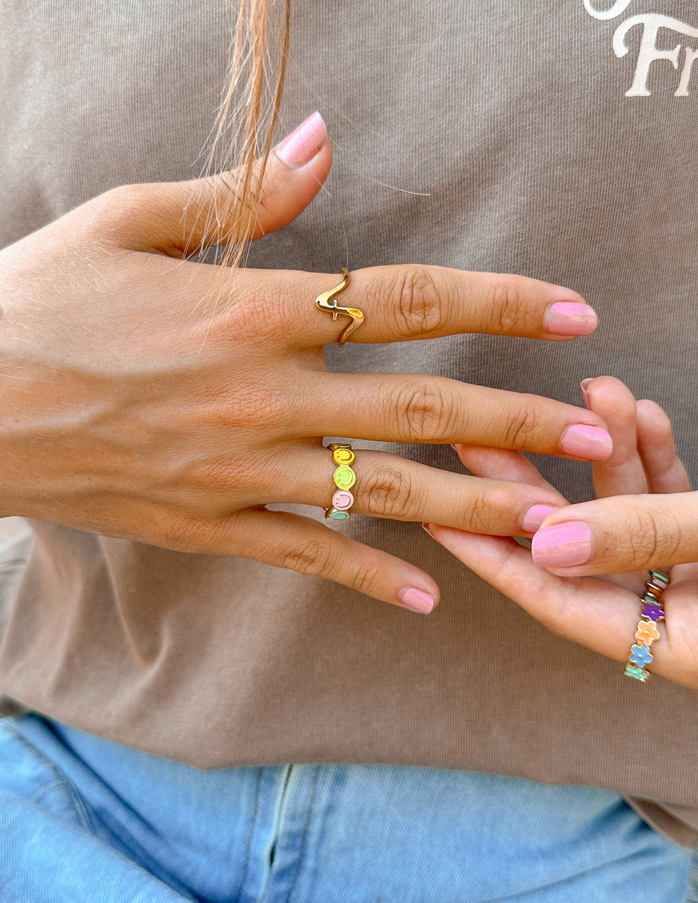 Elevated Faith Wavy Cross Ring - AVBL MRKT (6)