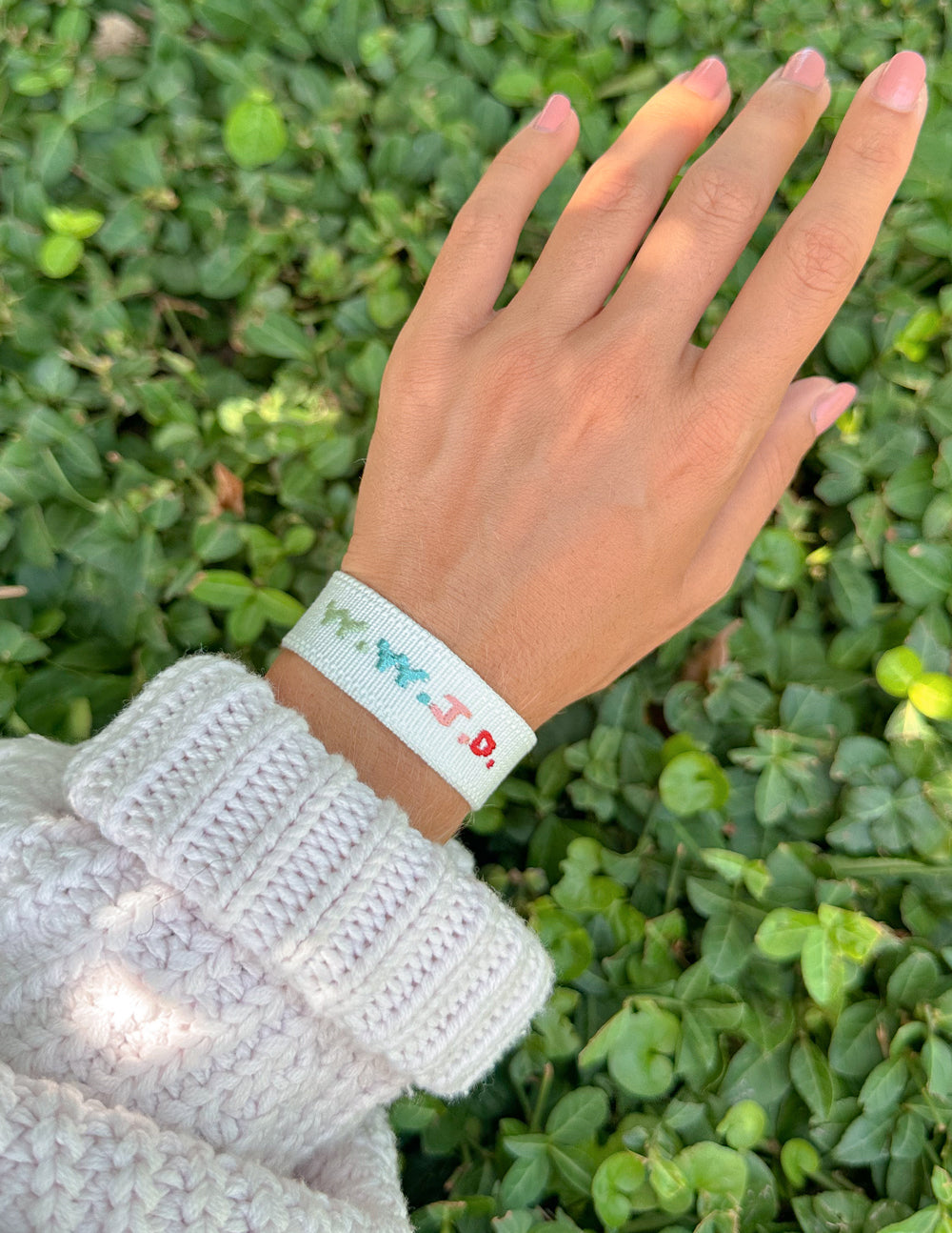 Elevated Faith White WWJD Embroidered Bracelet - AVBL MRKT (2)