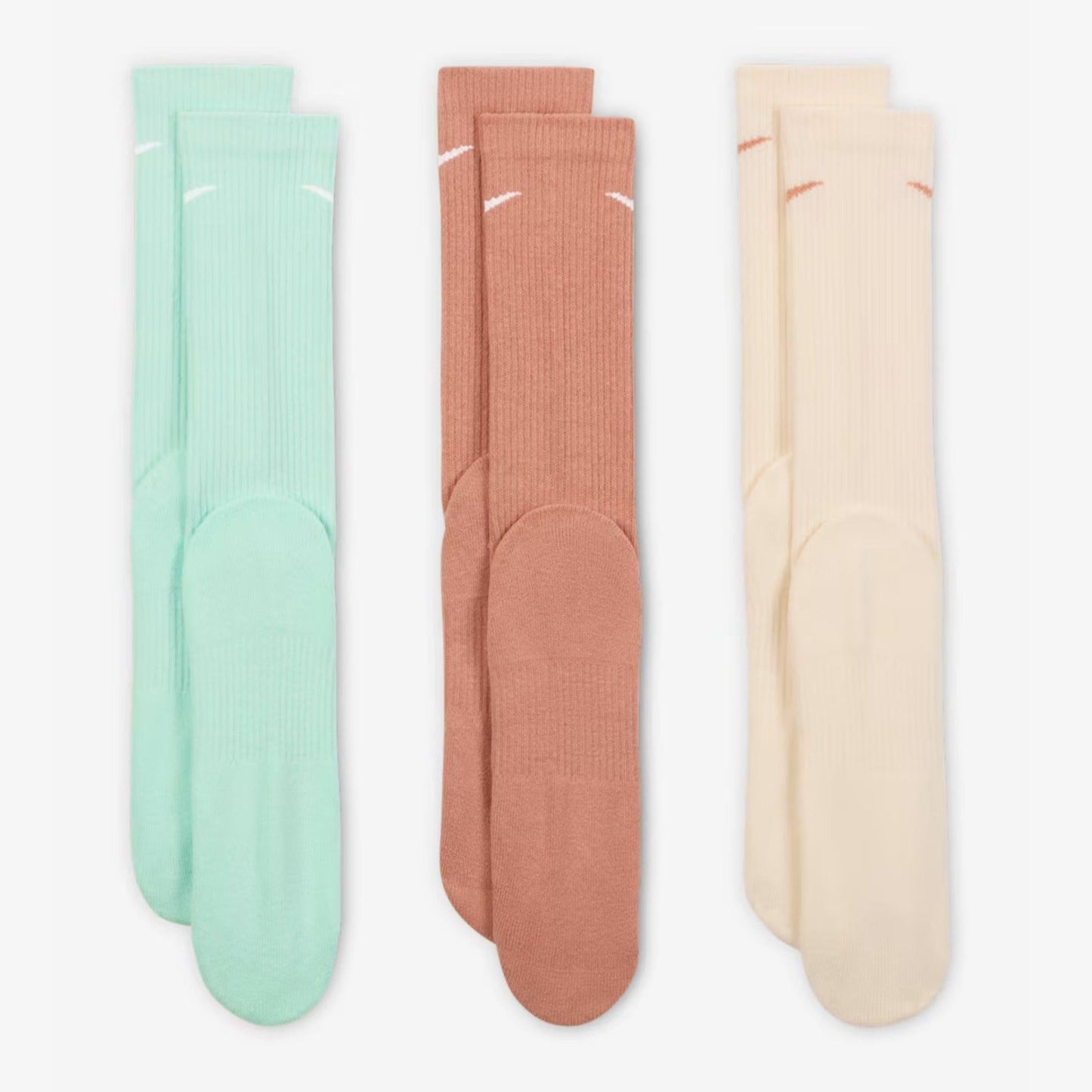 Nike Dri-FIT Everyday Plus Cushioned High Training Crew Socks (3 Pack) Multicolor [SX6888-971] Casual Fashion Cozy for Unisex Adult Mens Womens Kids GS Youth Hypebeast - AVBL MRKT (4)