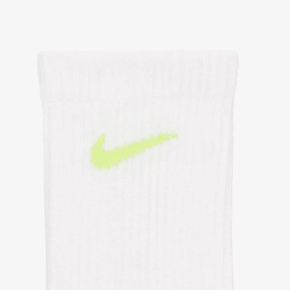 Nike Dri-FIT Everyday Plus Cushioned High Training Crew Socks (3 Pack) White / Multicolor [SX6888-938] Casual Fashion Cozy for Unisex Adult Mens Womens Kids GS Youth Hypebeast - AVBL MRKT (5)