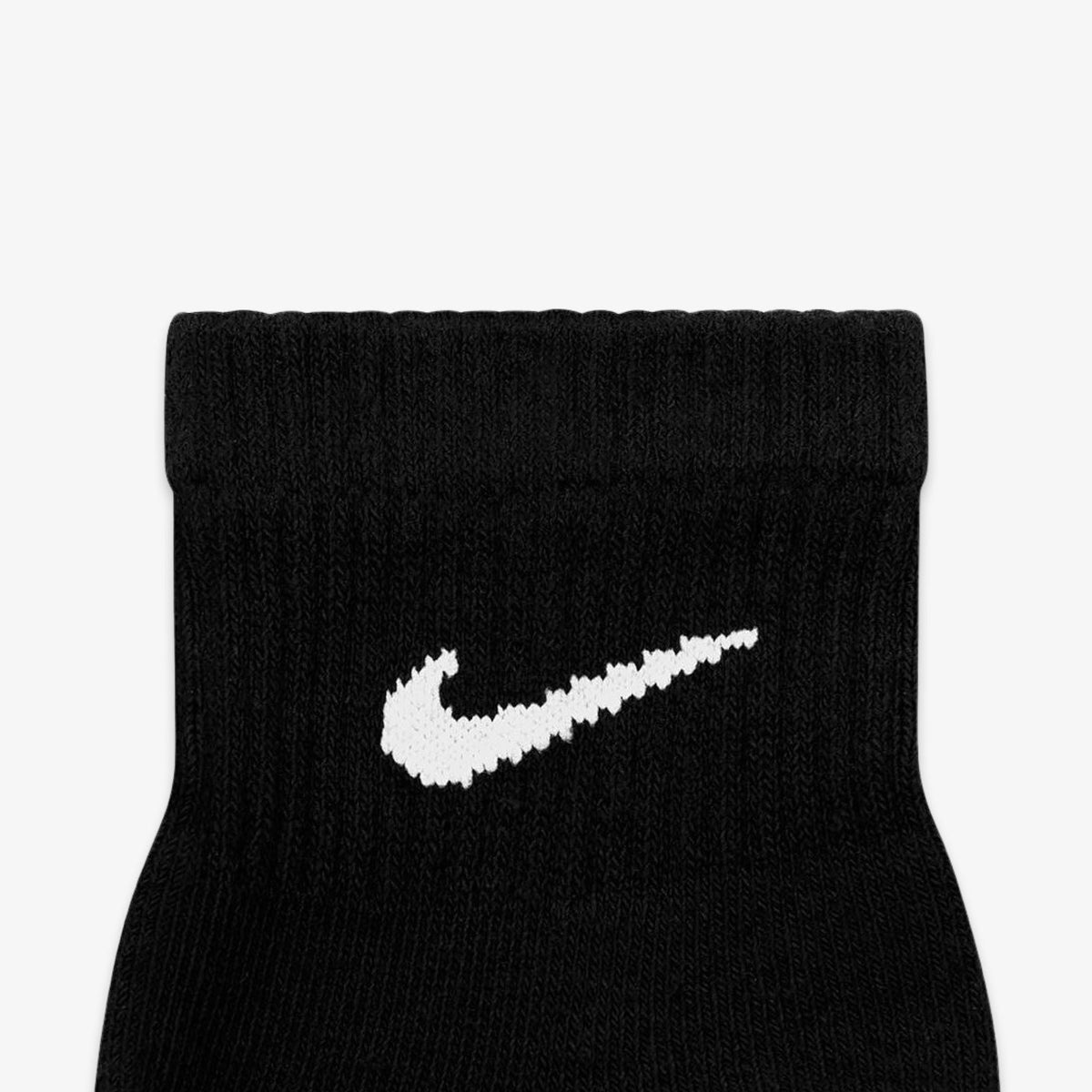 Nike Dri-FIT Everyday Plus Cushioned Mid Training Quarter Ankle Socks (6 Pack) Black - AVBL MRKT (5)