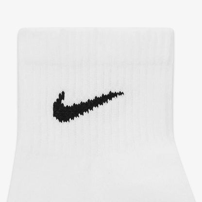 Nike Dri-FIT Everyday Plus Cushioned Mid Training Quarter Ankle Socks (6 Pack) White - AVBL MRKT (4)