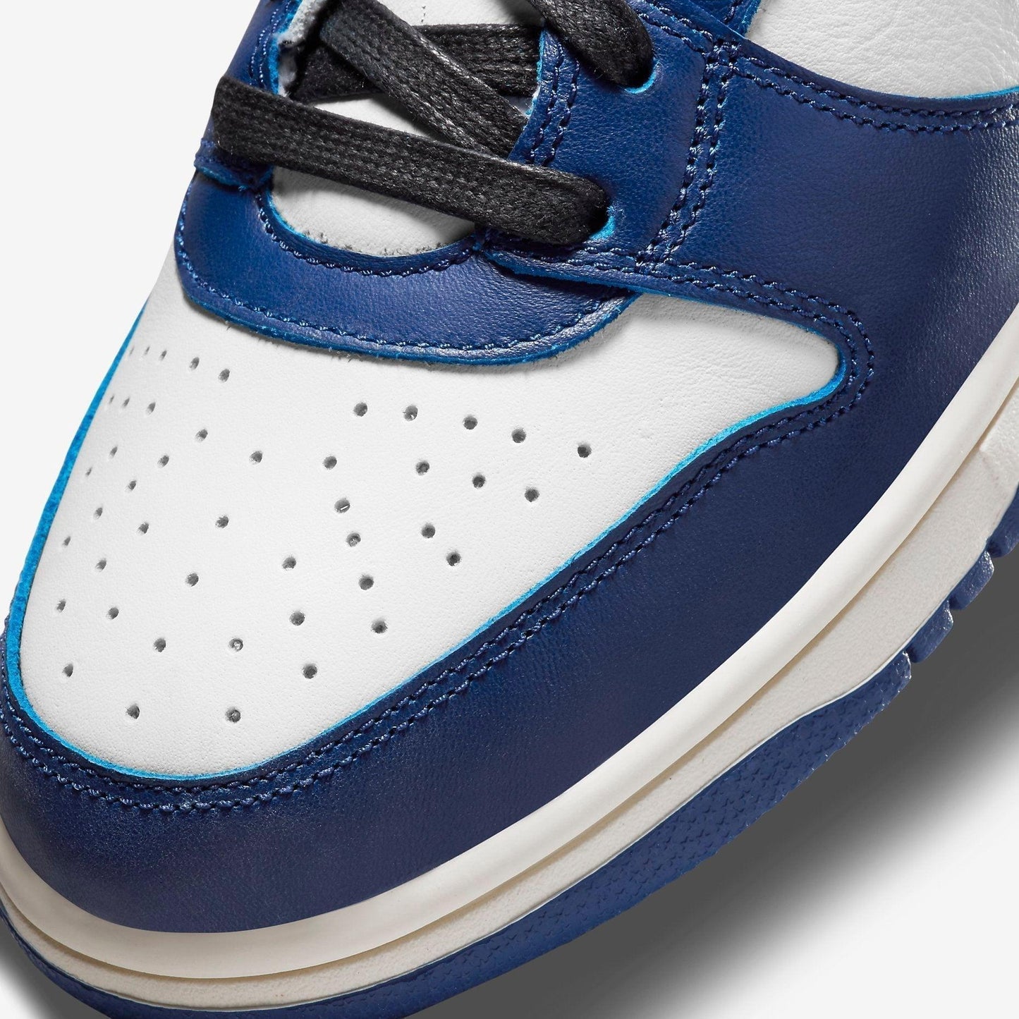 Nike Dunk High x Ambush 'Deep Royal' (2021) [CU7544-400] Athletic Basketball Skateboarding Sports Sneakers in Deep Royal Blue / Black - White for Unisex Adult Mens - AVBL MRKT (8)