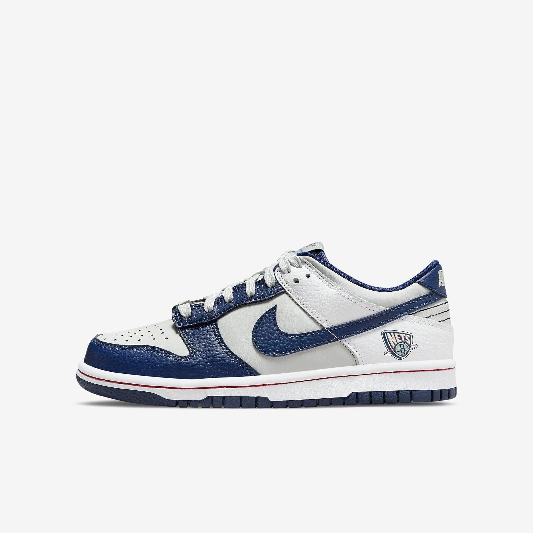Nike Dunk Low x NBA '75th Anniversary Brooklyn Nets' (2021) (GS) [DO6288-001] Athletic Basketball Skateboarding Sports Sneakers in Grey Fog / Blue Void - White for Unisex Youth Kids Junior Boys Girls - AVBL MRKT (2)