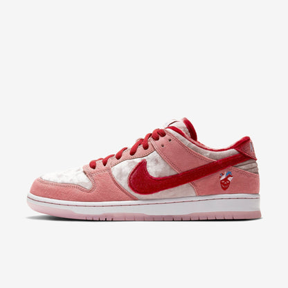Nike SB Dunk Low Pro QS x StrangeLove Skateboards 'Valentine's Day' (2020) - AVBL MRKT (2)