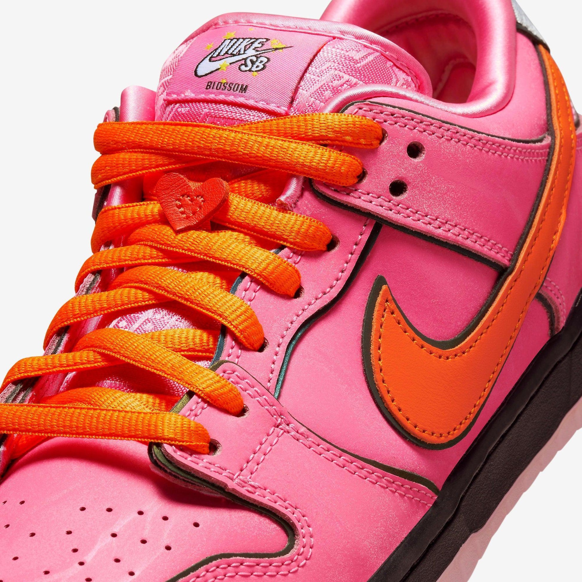 Nike SB Dunk Low Pro QS x The Powerpuff Girls 'Blossom' (2023) [FD2631-600] Athletic Basketball Skateboarding Sports Sneakers in Lotus Pink / Digital Pink for Unisex Adult Mens - AVBL MRKT (7)