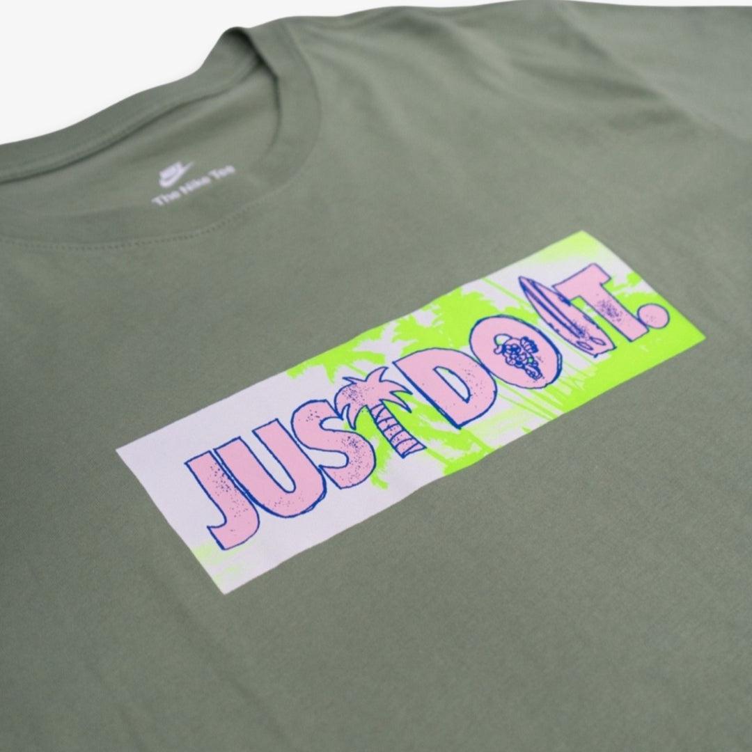 Nike T-Shirt 'Just Do It / Beach Party' Green [FB9790-386] Casual Fashion T-Shirt Top for Unisex Adult Mens Hypebeast - AVBL MRKT (4)