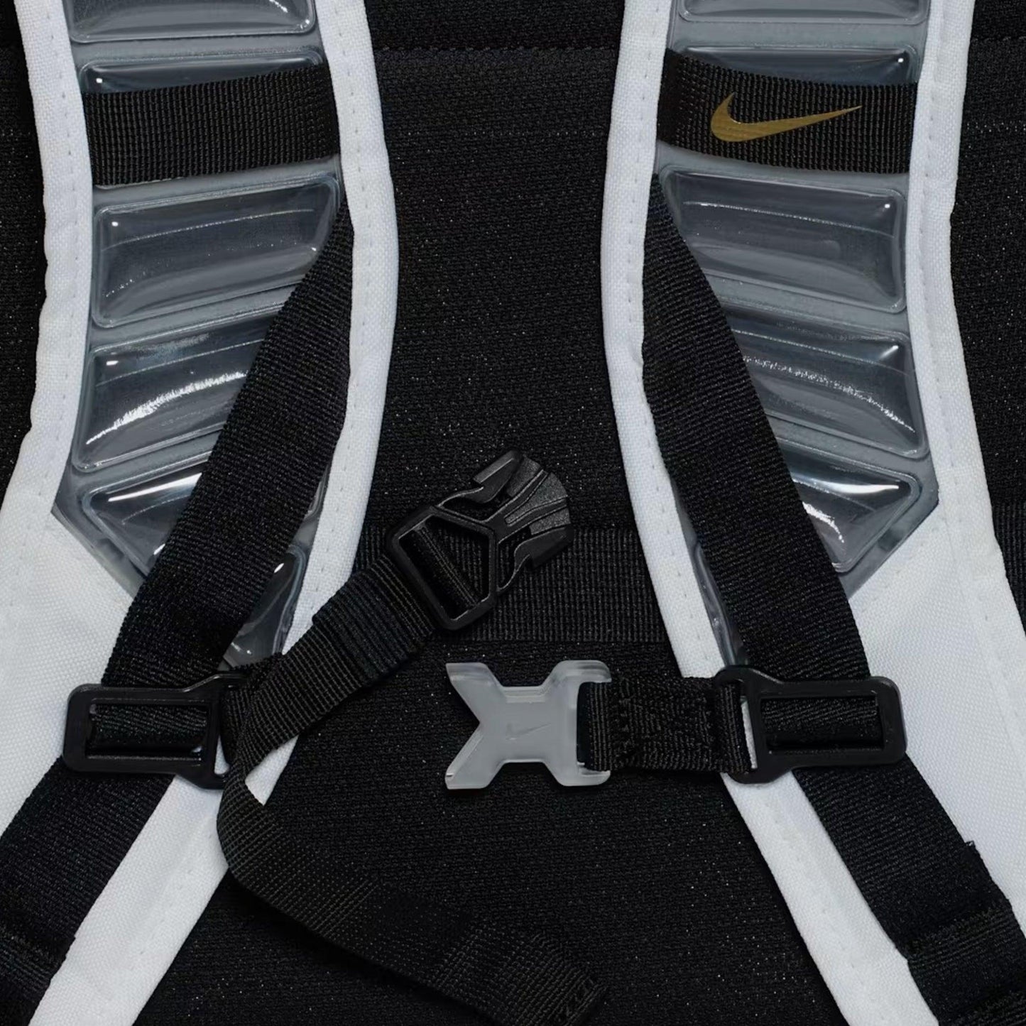 Nike Varsity Elite Backpack (32L) White / Metallic Gold [HM9965-100] Casual Fashion Bookbag for Unisex Adult Mens Womens Kids GS Youth Hypebeast - AVBL MRKT (11)