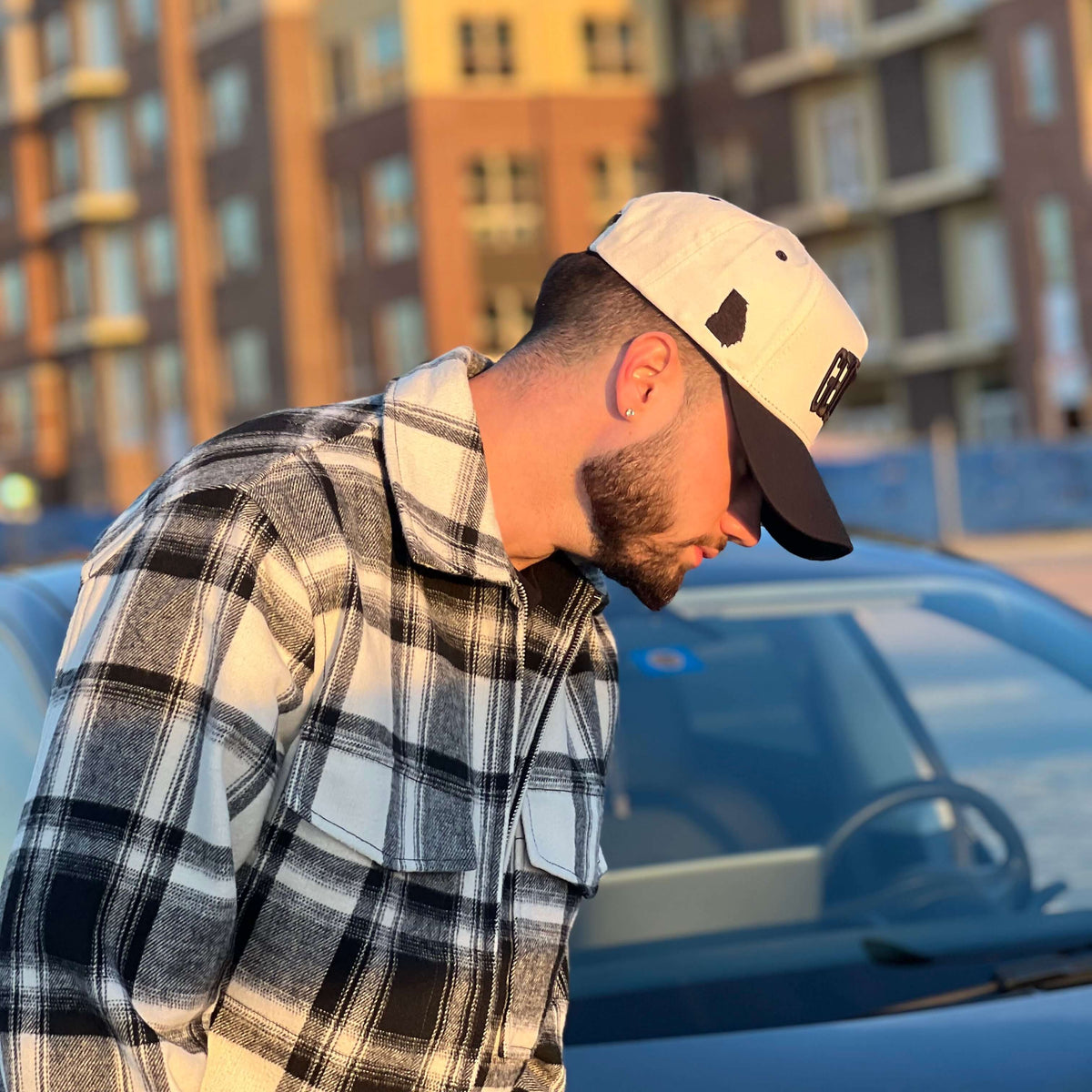 Prestige Collection GEORGIA SNAPBACK - OFF WHITE EDITION - AVBL MRKT (5)
