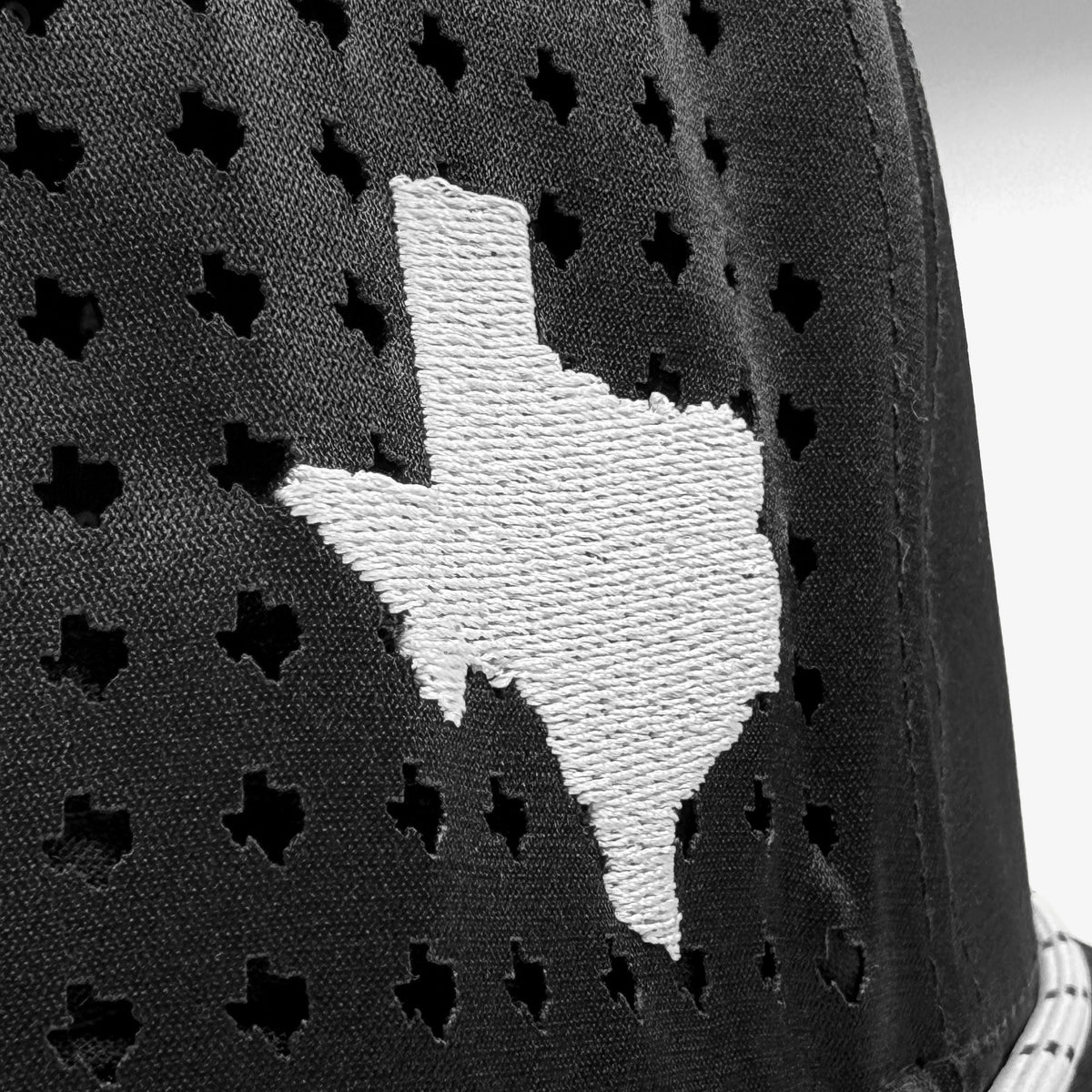 Prestige Collection TEXAS PERFORMANCE SNAPBACK - BLACK EDITION - AVBL MRKT (2)