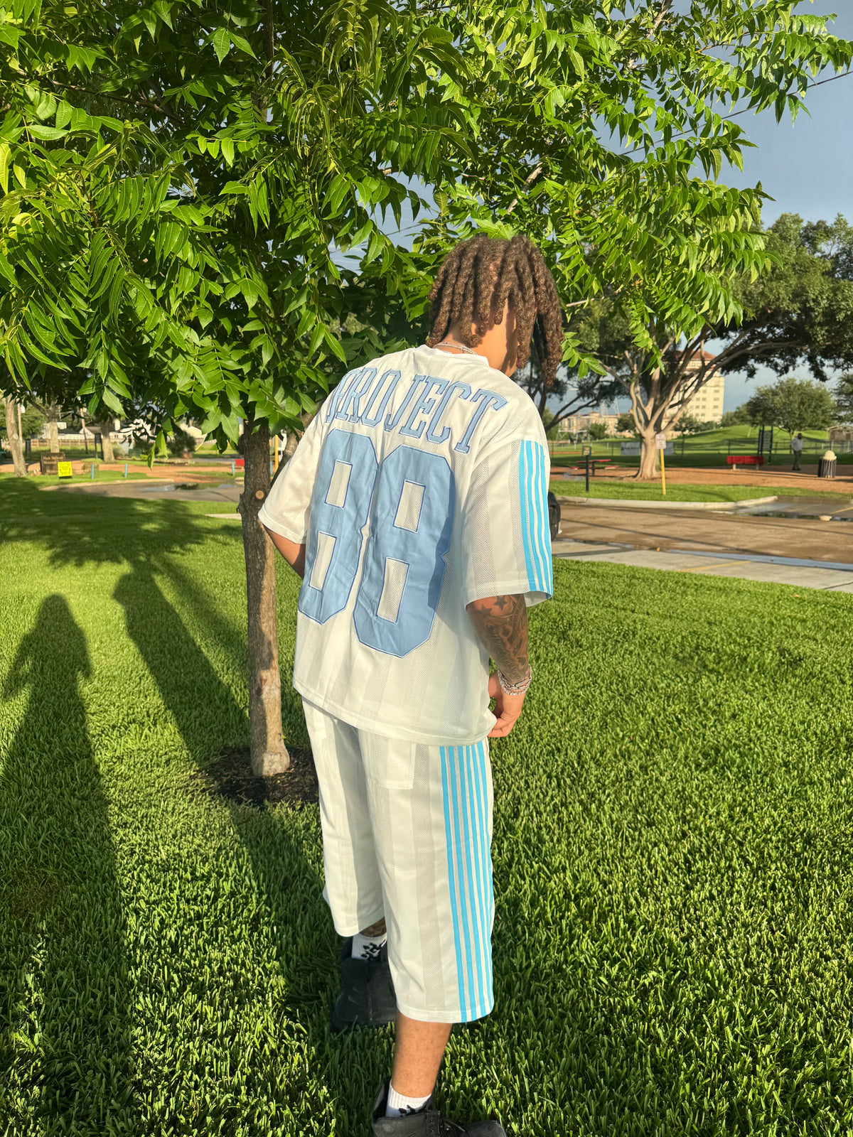 ProjectCapri CAPRI 88 RUNNING MAN JERSEY - AVBL MRKT (5)