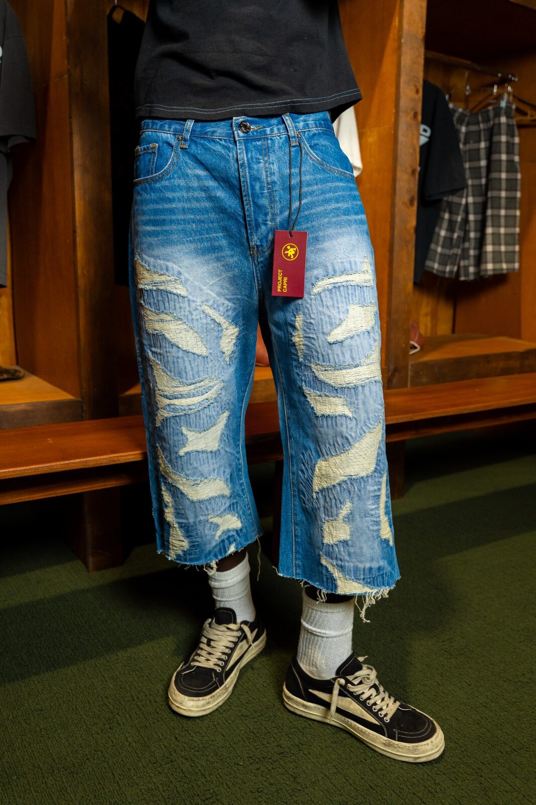 ProjectCapri DISTRESSED CAPRI JORTS - AVBL MRKT (2)