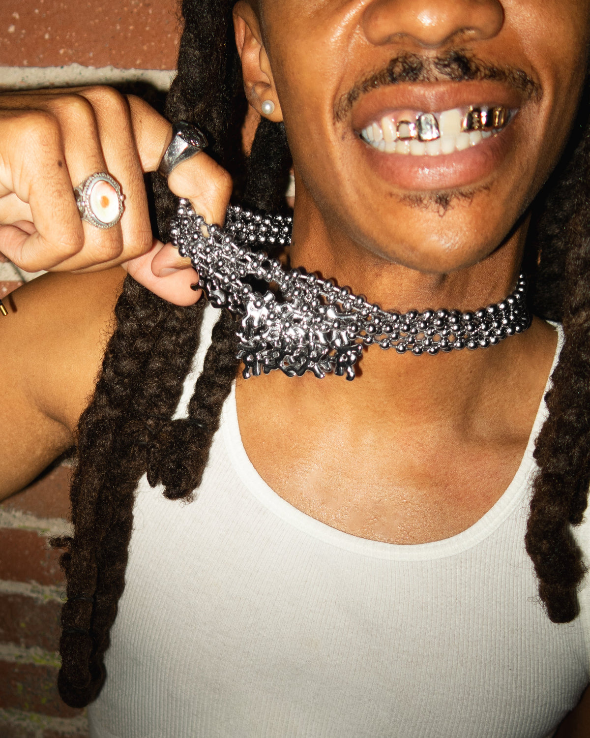 ProjectCapri RUNNING MAN CHAIN - AVBL MRKT (2)