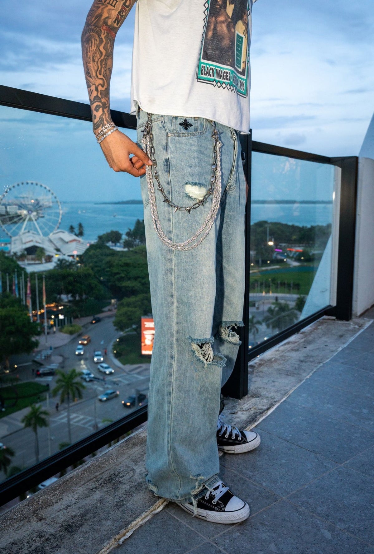 ProjectCapri VVS WALLET CHAIN - AVBL MRKT (2)