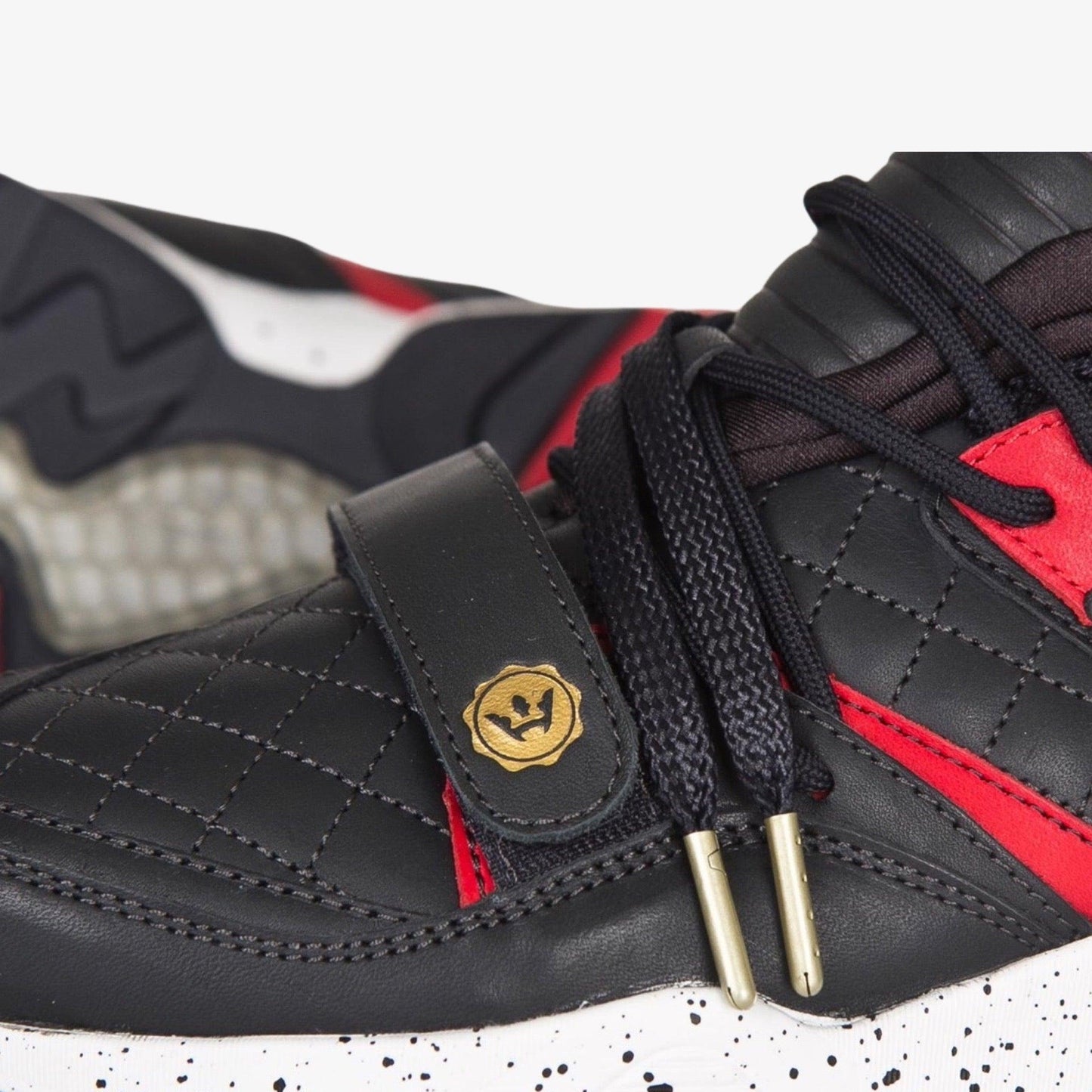 Puma x Kith x Ronnie Fieg x Highsnobiety Blaze Of Glory 'A Tale of Two Cities' (2015) [360322-01] Athletic Casual Fashion Running Sports Sneakers in Black / Red / White for Unisex Adult Mens - AVBL MRKT (6)