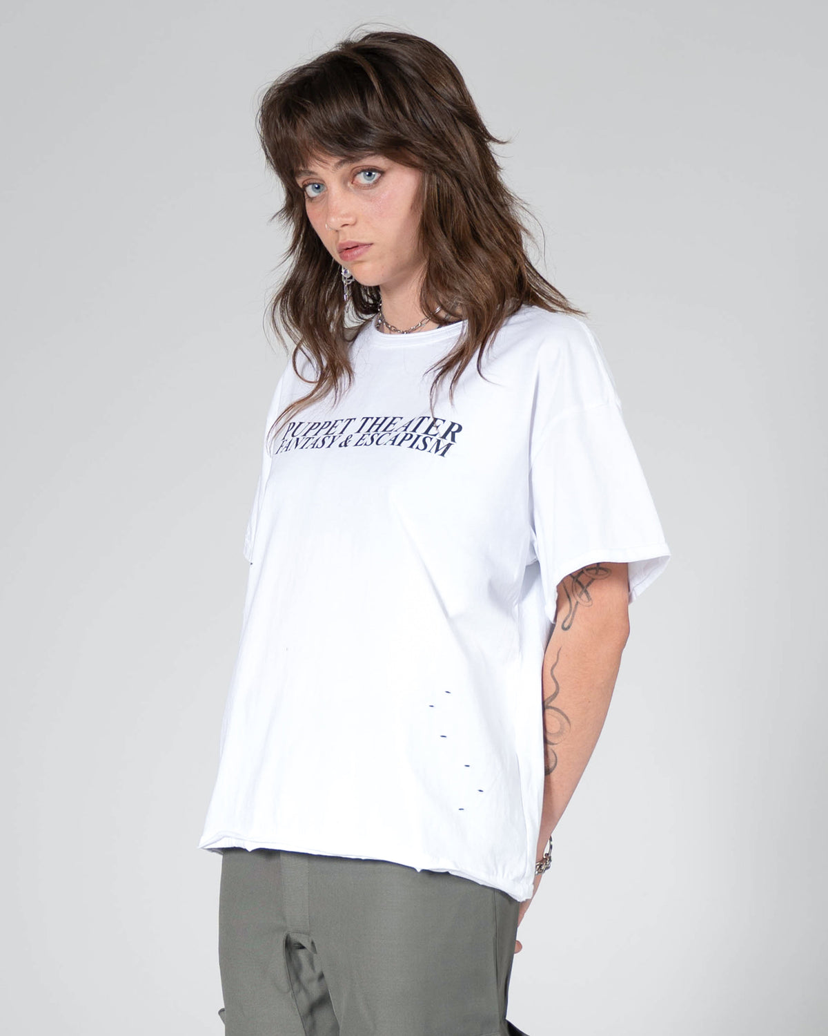 Puppet-Theater Fantasy & Escapism Tee - AVBL MRKT (6)