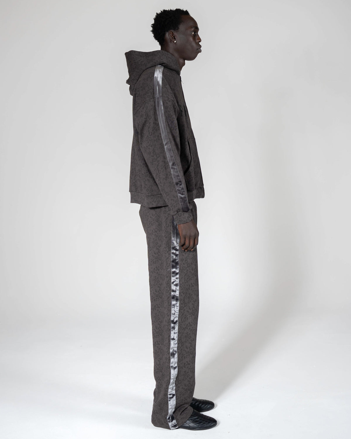 Puppet-Theater Punk Wash Sweatsuit Hoodie - AVBL MRKT (5)