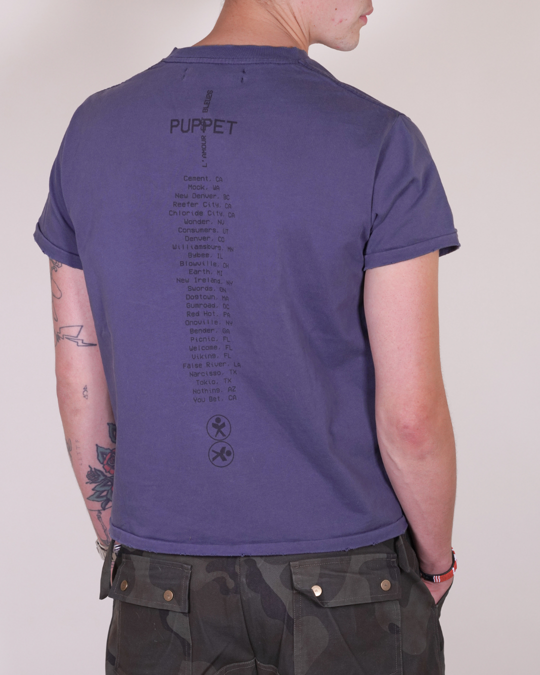 Puppet-Theater Puppet Haus Tour Tee - AVBL MRKT (9)