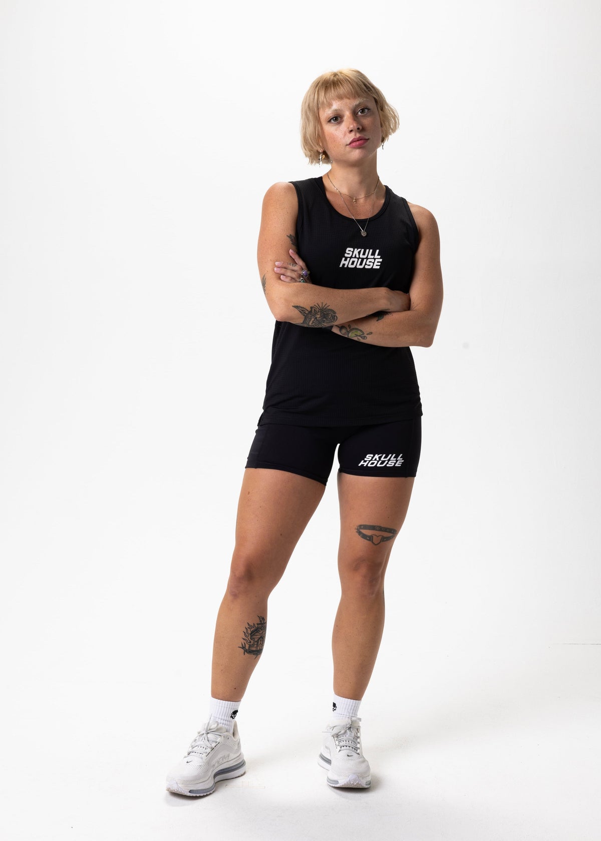 Skull House Running Company NORO PERFORMANCE SINGLET - BLACK - AVBL MRKT (5)