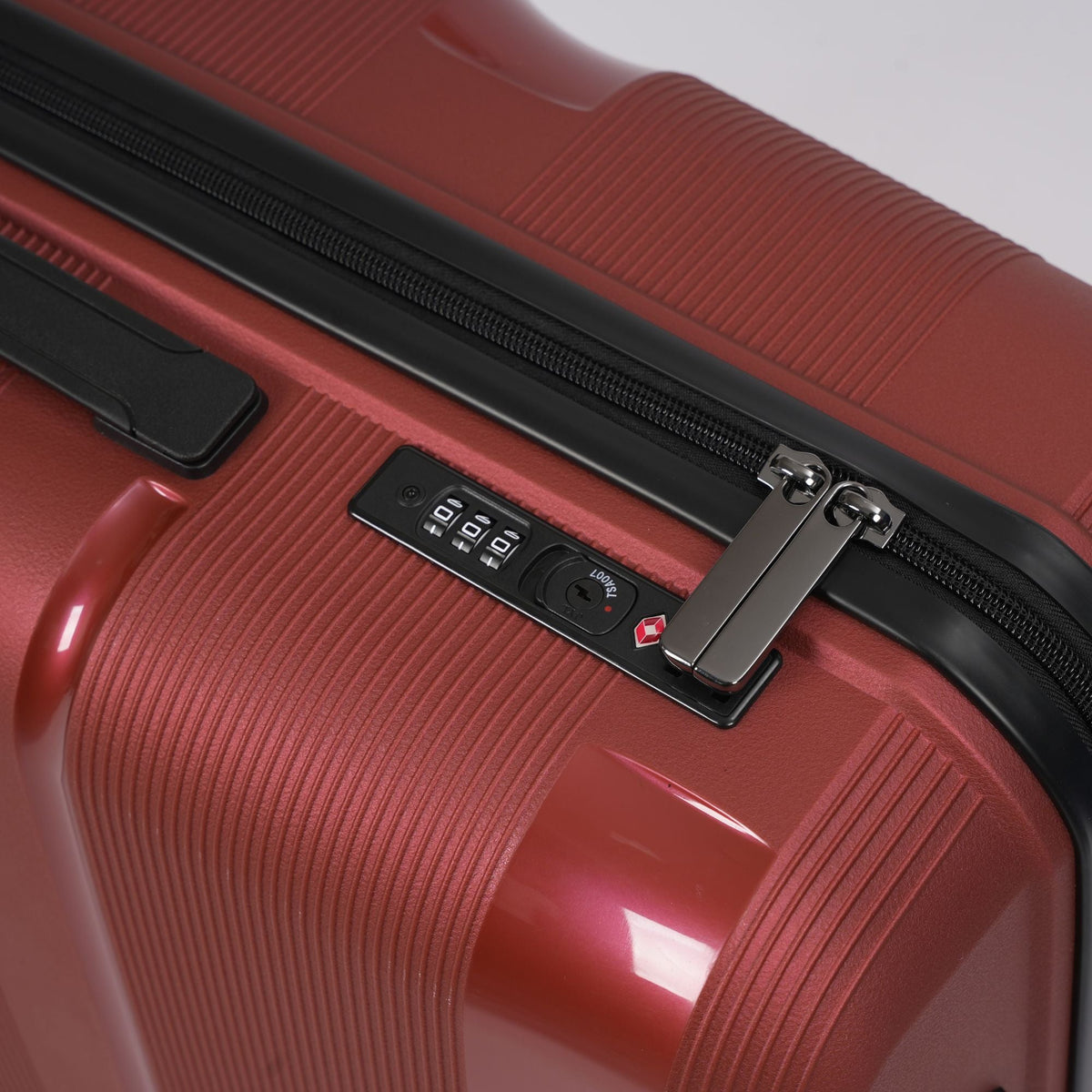 Sole Premise 20-inch Red Carry-On Hardcase Roller Luggage - AVBL MRKT (6)