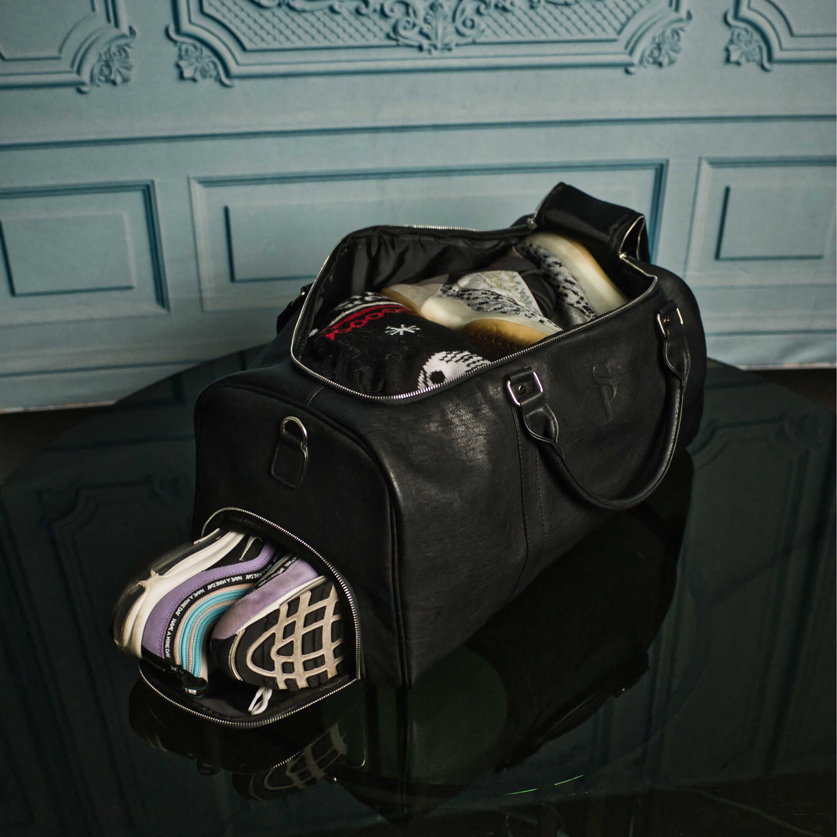 Sole Premise Black Leather Duffle Bag - AVBL MRKT (3)