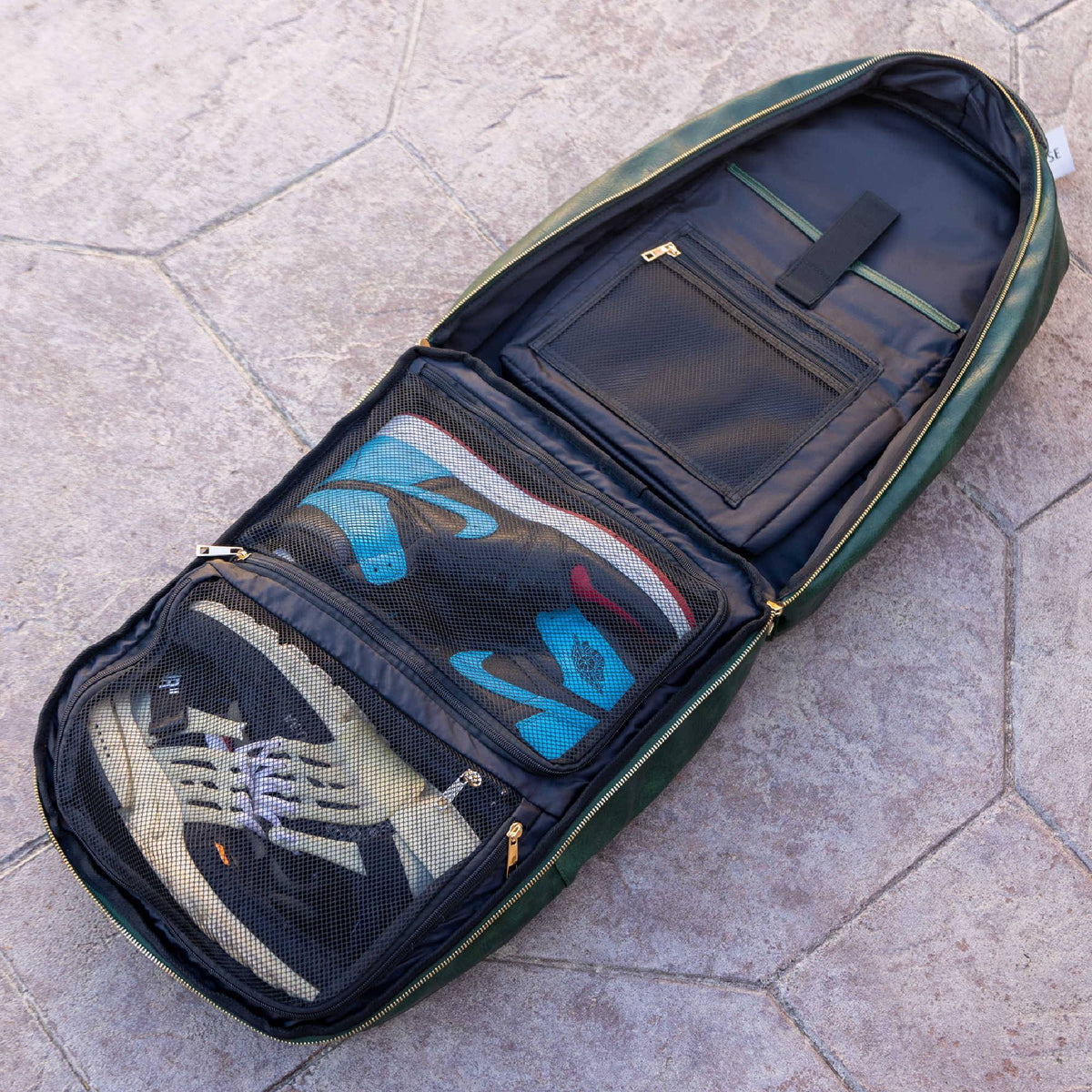 Sole Premise Emerald Green Leather Commuter Bag (XL Design) - AVBL MRKT (5)