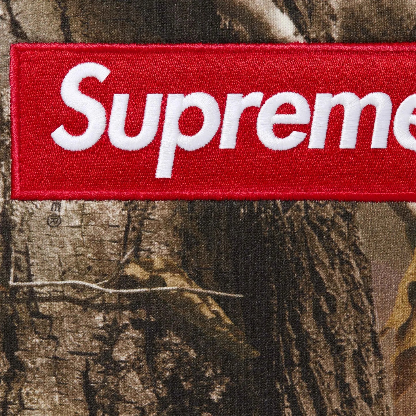 Supreme 'Box Logo' Pullover Hooded Sweatshirt Realtree AP Camo / Red (FW25) [FW25SW14-REALTREE-AP-CAMO] Casual Fashion Hoodie Sweater for Unisex Adult Mens Hypebeast - AVBL MRKT (2)