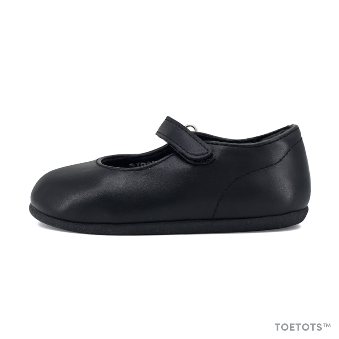 TOETOTS Gracelet - Leather Mary Jane - AVBL MRKT (8)