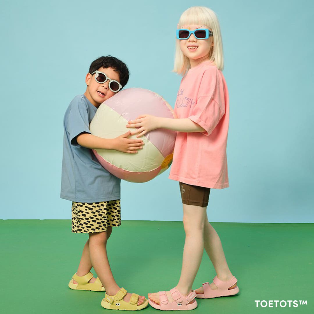 TOETOTS Pebble - Kid Sandals - AVBL MRKT (26)