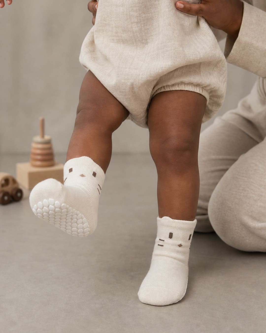 TOETOTS SoftNest – Toddler Grip Socks - AVBL MRKT (5)