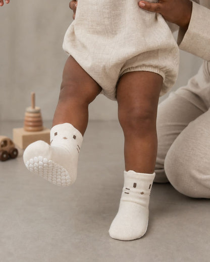 TOETOTS SoftNest – Toddler Grip Socks - AVBL MRKT (5)